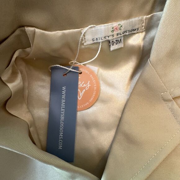 Bailey’s Blossoms Two Button Tan Blazer 0-3 Months NWT‎ - Picture 8 of 8